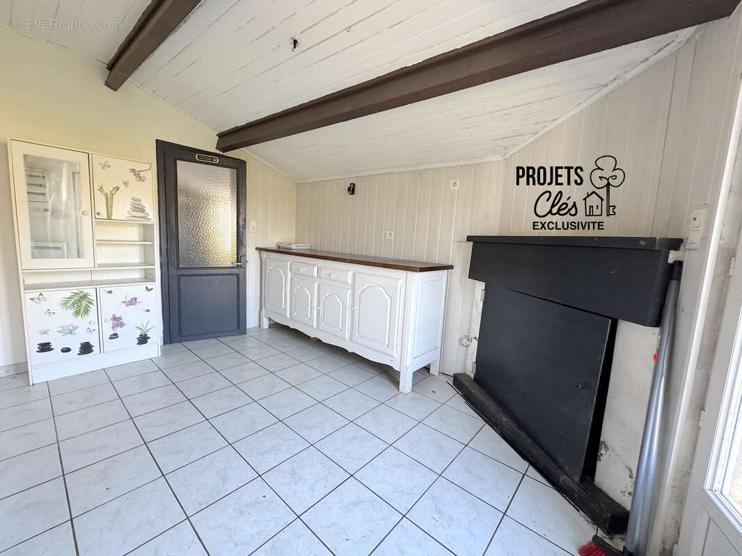 Maison à GROSBREUIL