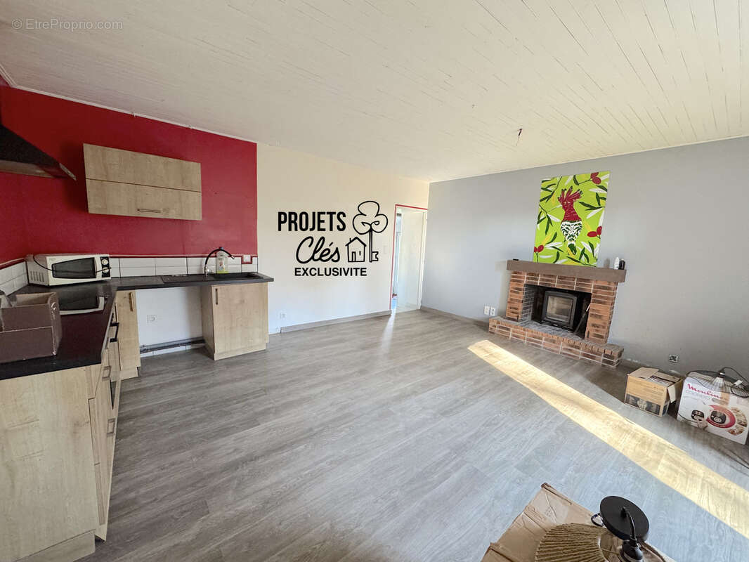 Maison à GROSBREUIL