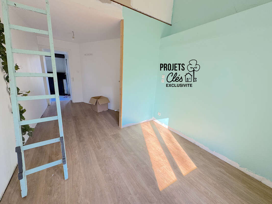 Maison à GROSBREUIL