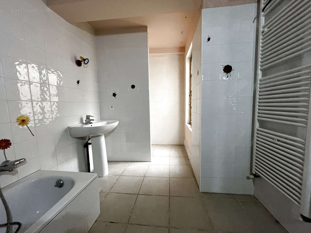 Maison à LEZIGNAN-CORBIERES