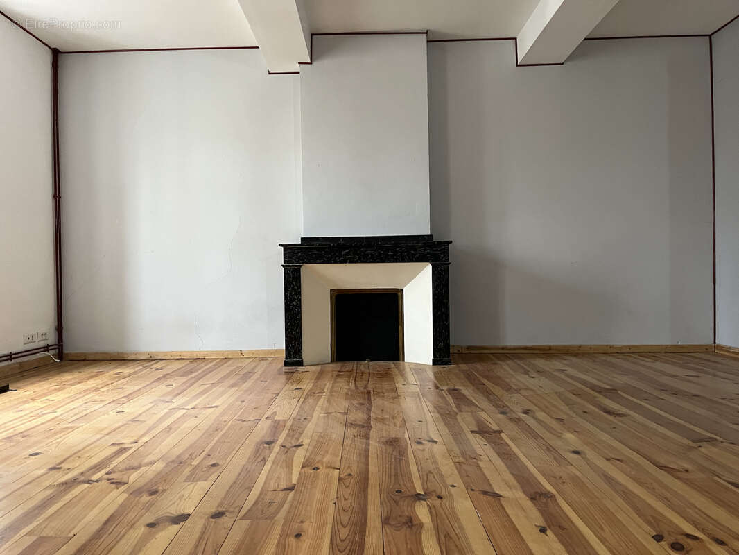 Maison à LEZIGNAN-CORBIERES