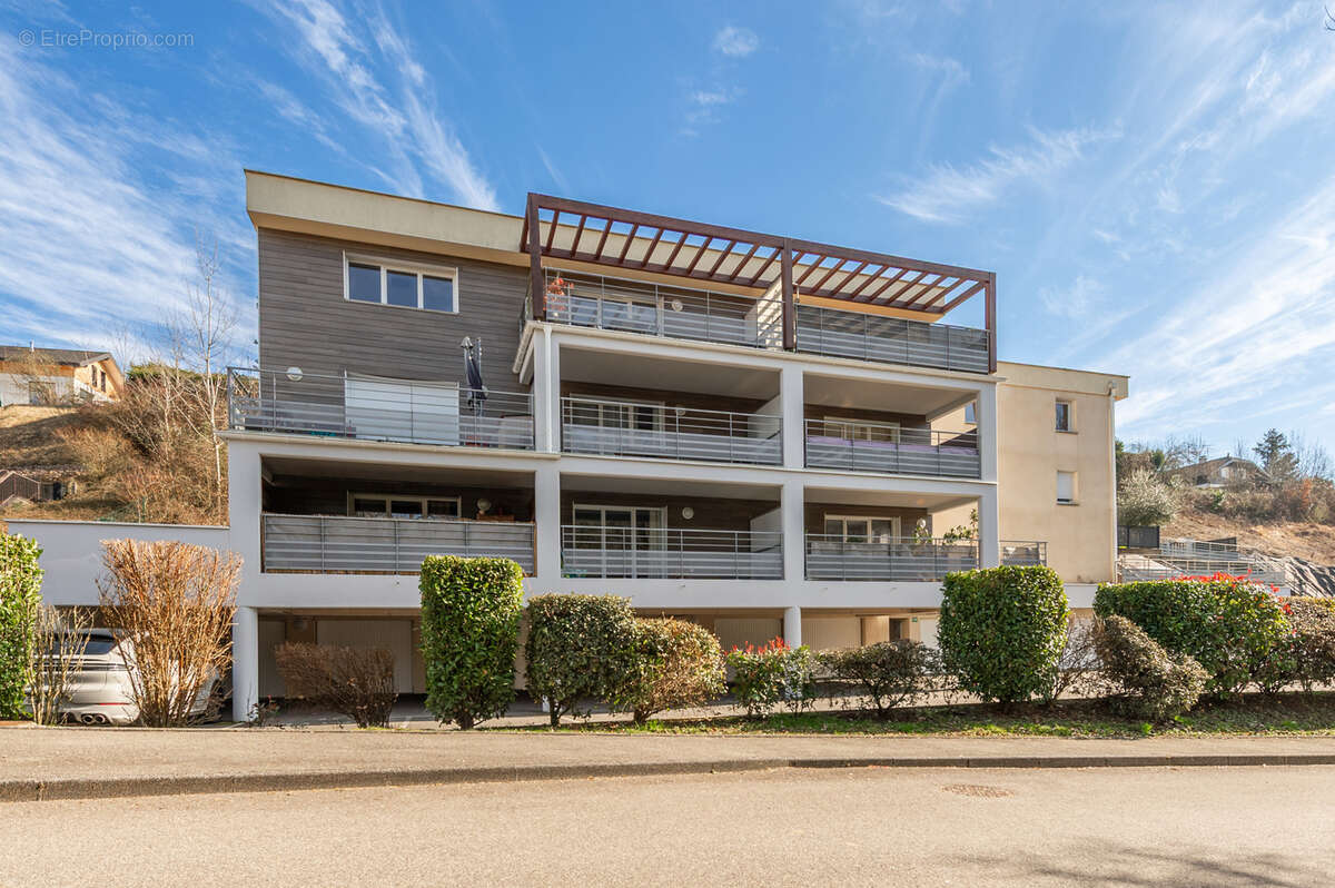 Appartement à SEYNOD