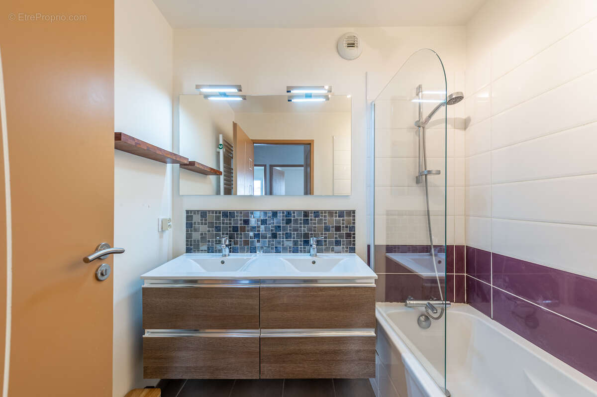 Appartement à SEYNOD