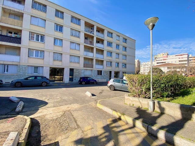 Appartement à MARSEILLE-13E
