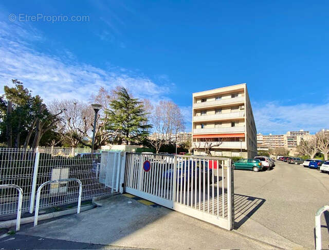 Appartement à MARSEILLE-13E