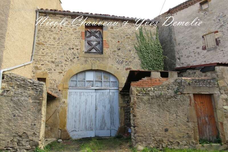 Maison à SAINT-GERMAIN-LEMBRON