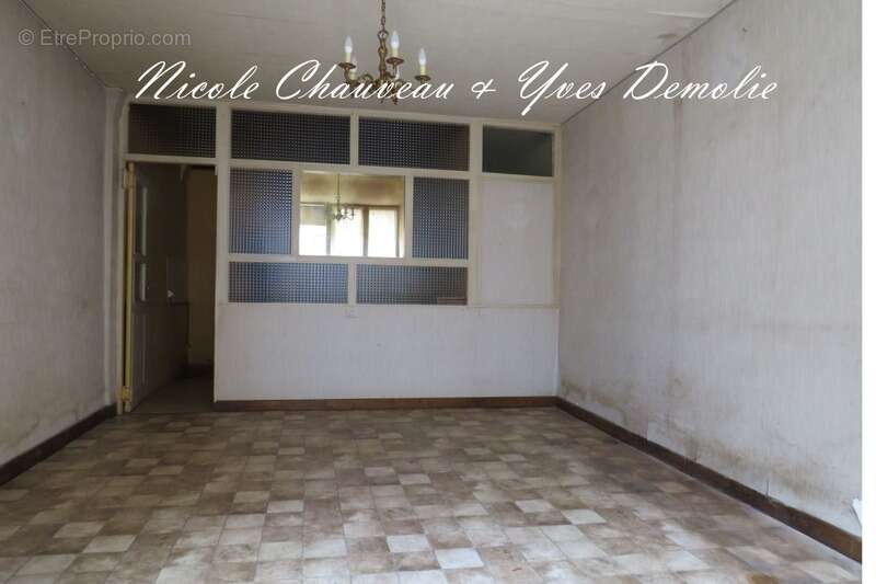 Maison à SAINT-GERMAIN-LEMBRON