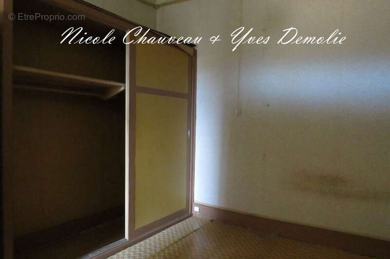 Maison à SAINT-GERMAIN-LEMBRON