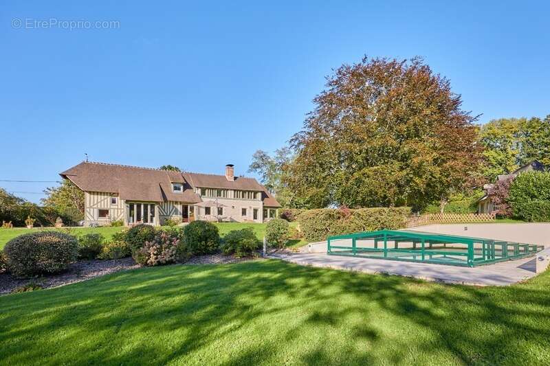 Maison à PONT-L&#039;EVEQUE
