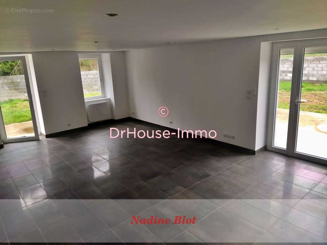 Maison à SAINT-ANDRE-TREIZE-VOIES