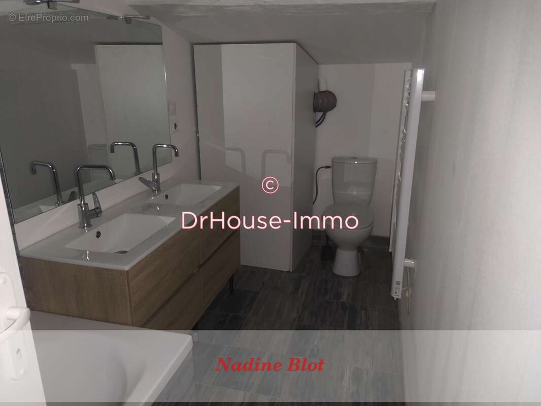 Maison à SAINT-ANDRE-TREIZE-VOIES