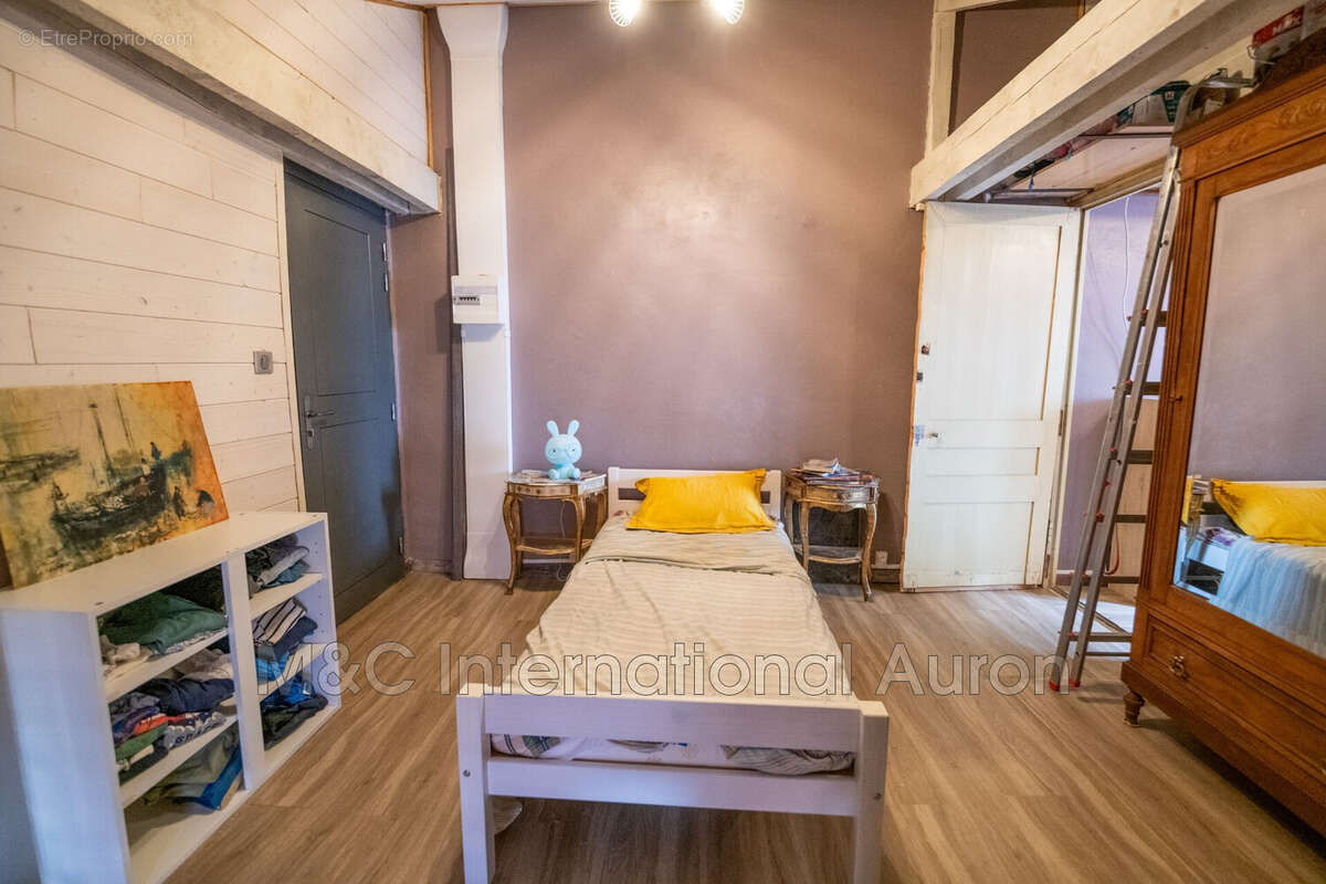 Appartement à SAINT-ETIENNE-DE-TINEE