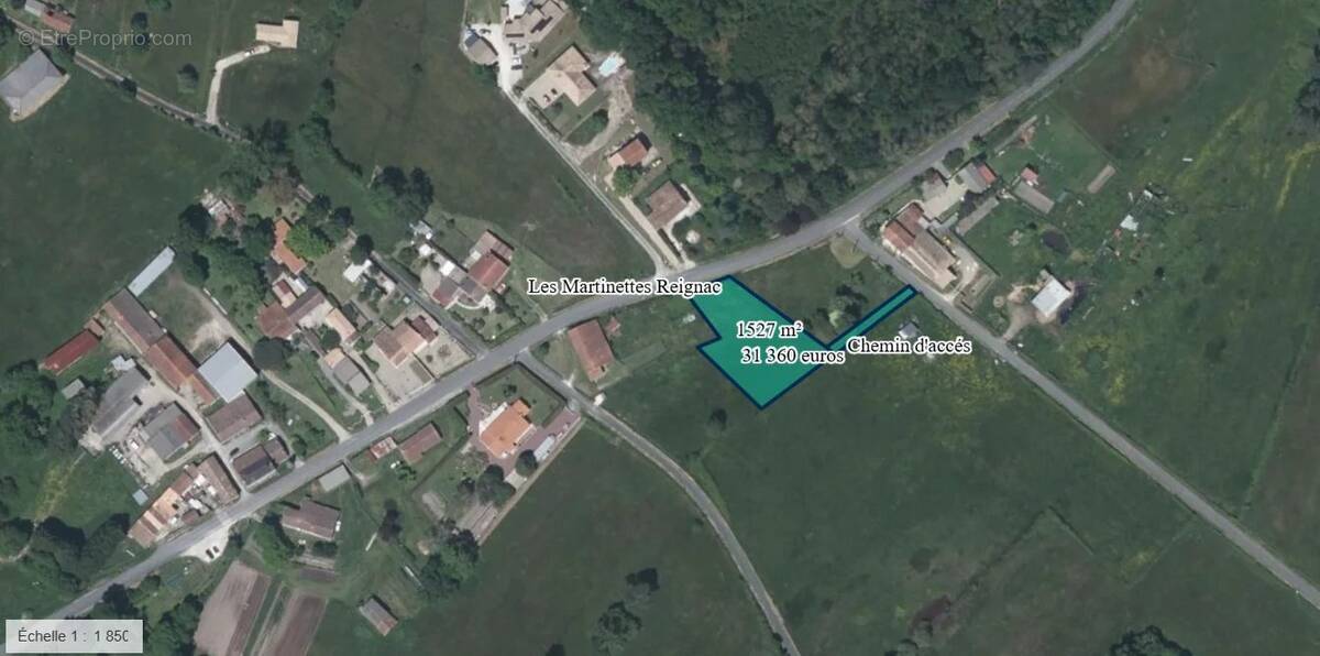Terrain à REIGNAC