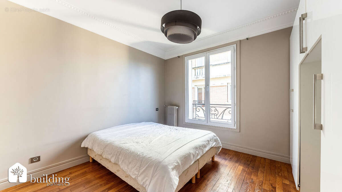 Appartement à NEUILLY-SUR-SEINE