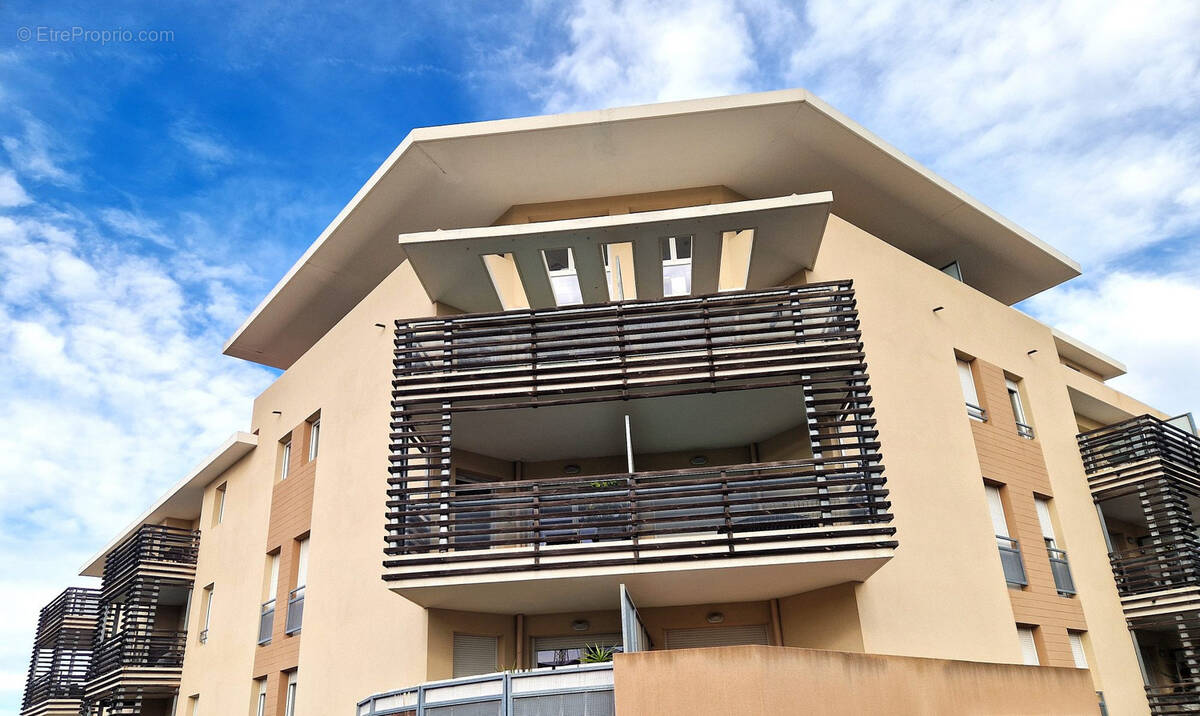 Appartement à SIX-FOURS-LES-PLAGES