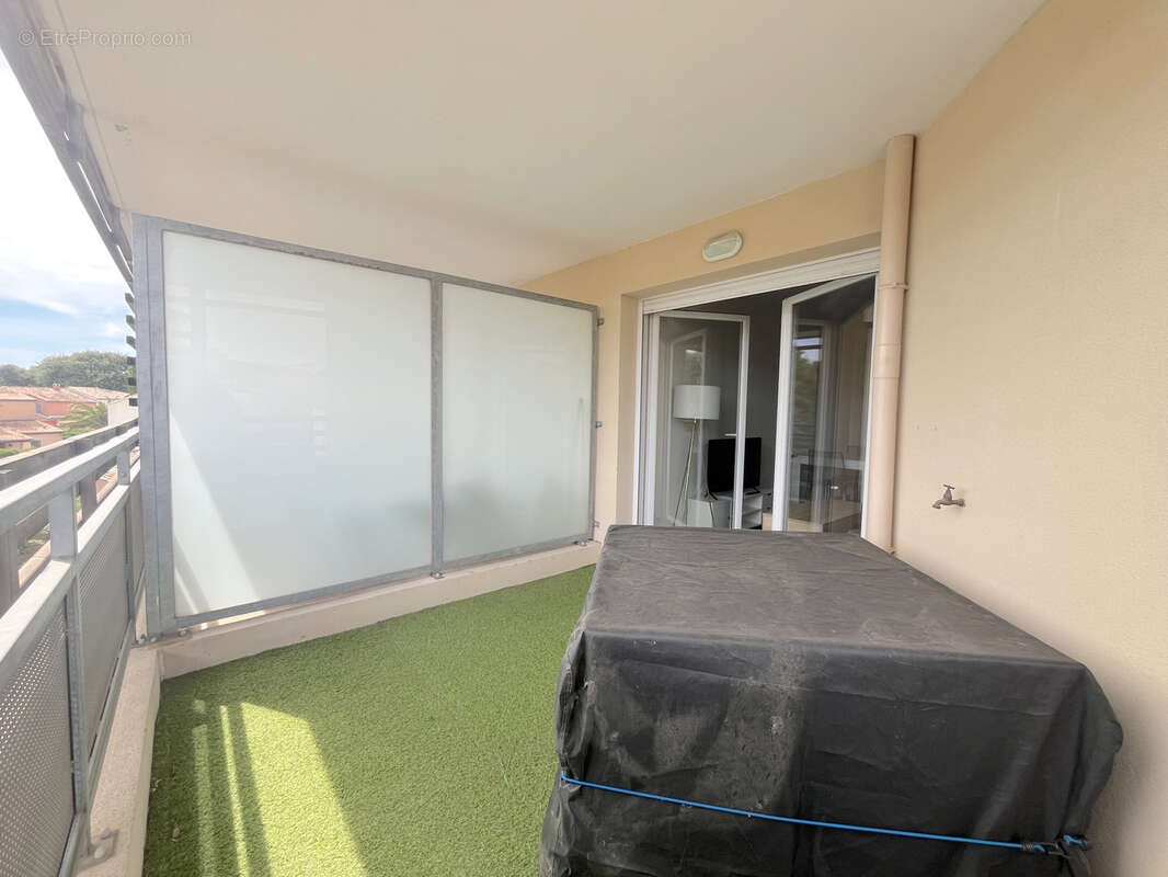 Appartement à SIX-FOURS-LES-PLAGES