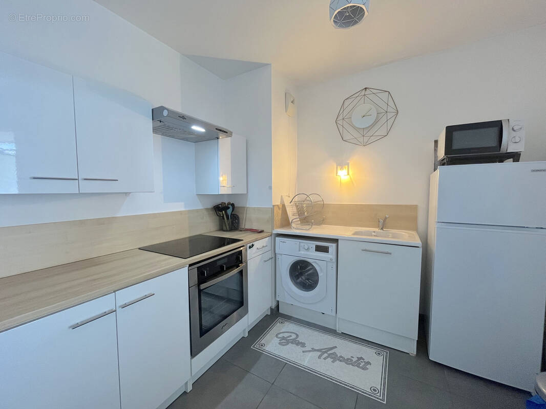 Appartement à SIX-FOURS-LES-PLAGES