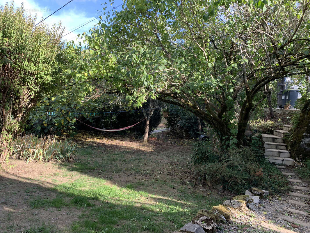 Maison à TERRASSON-LAVILLEDIEU