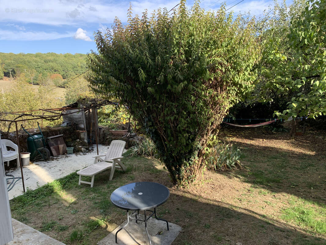 Maison à TERRASSON-LAVILLEDIEU