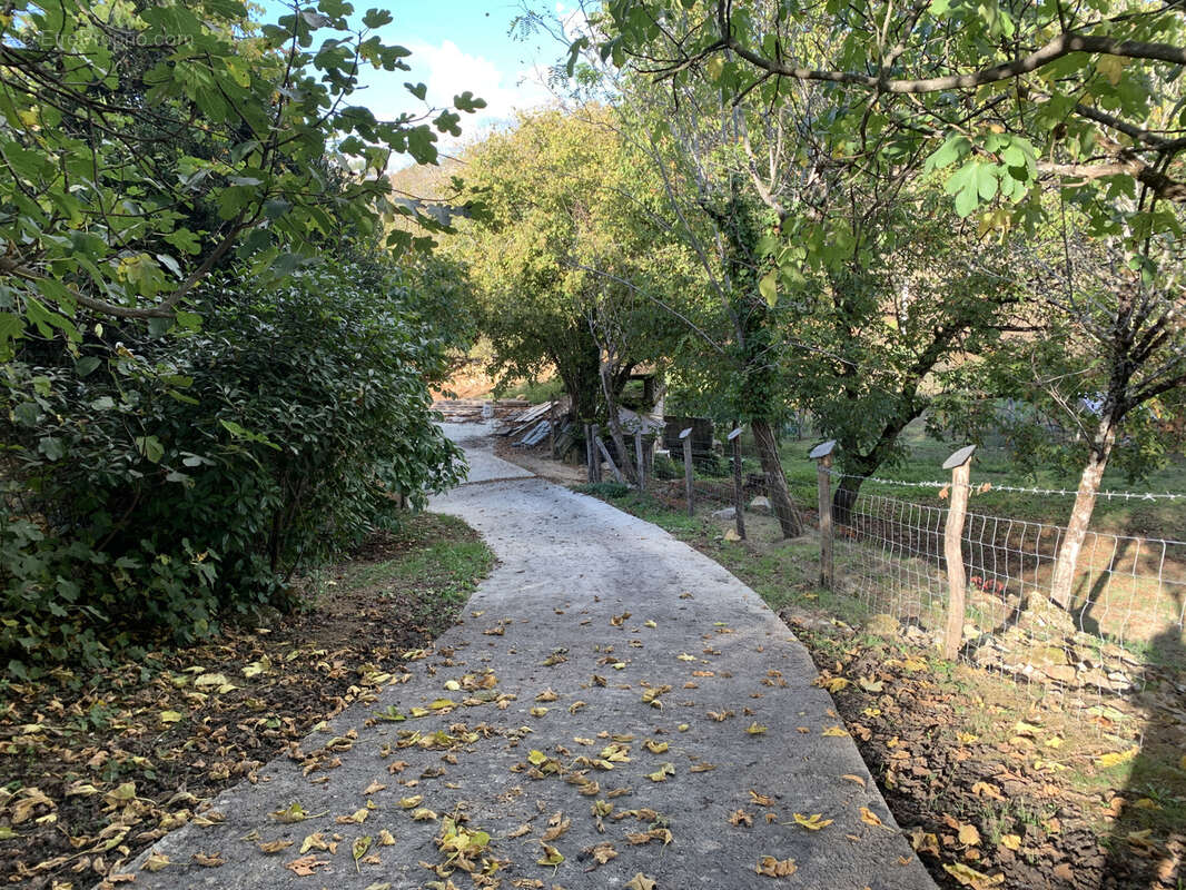 Maison à TERRASSON-LAVILLEDIEU