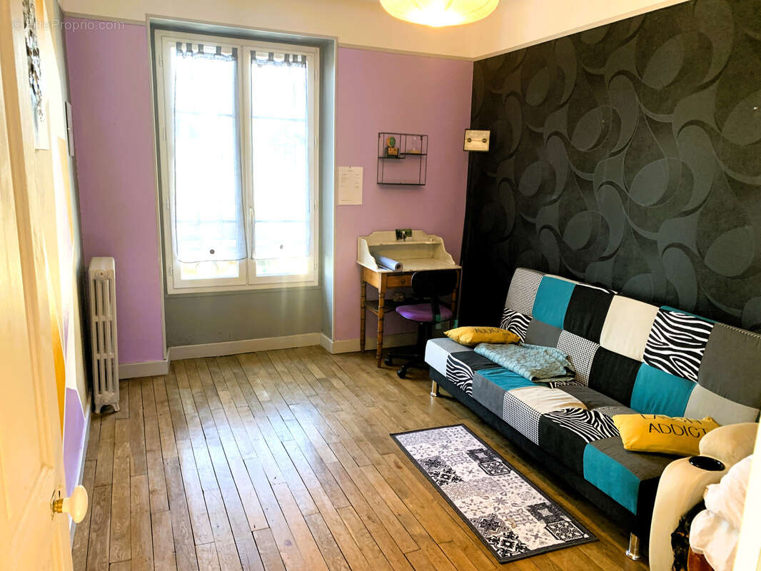 Maison à TERRASSON-LAVILLEDIEU