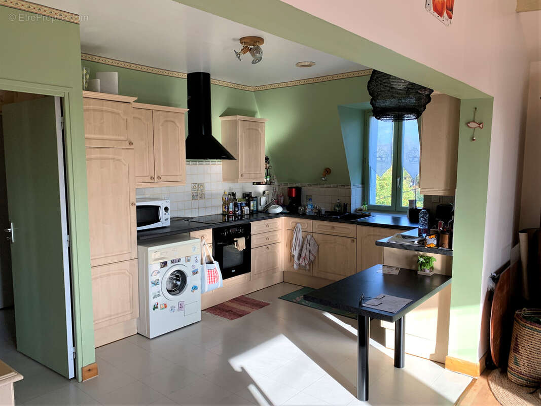 Maison à TERRASSON-LAVILLEDIEU