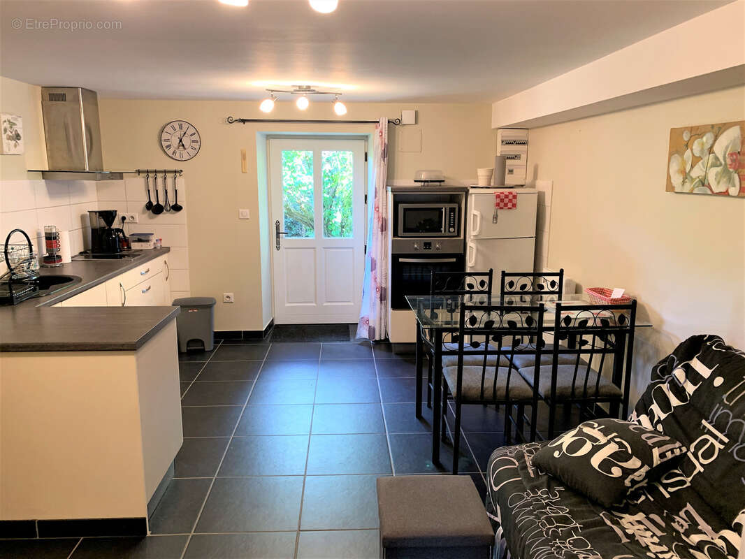 Maison à TERRASSON-LAVILLEDIEU