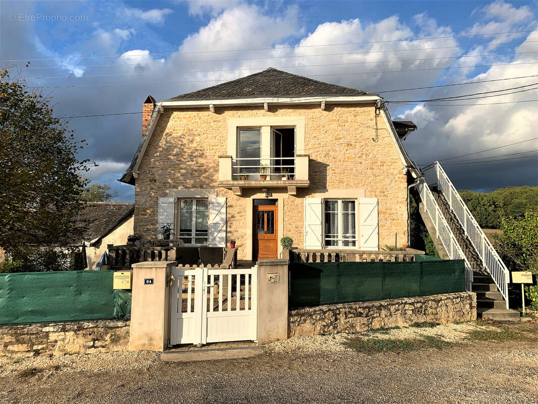 Maison à TERRASSON-LAVILLEDIEU