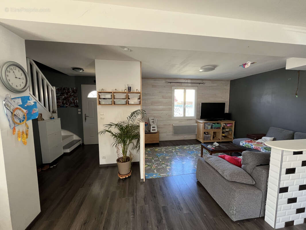 Maison à SAINT-BAUZILLE-DE-PUTOIS