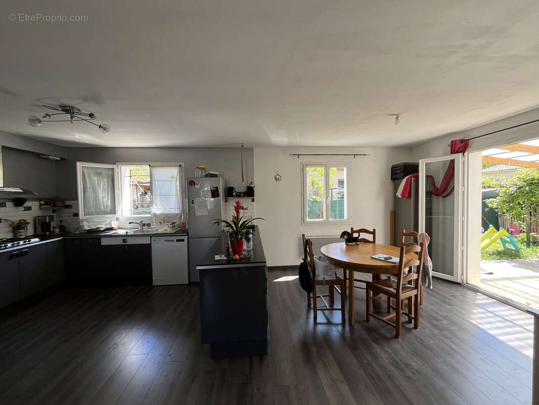 Maison à SAINT-BAUZILLE-DE-PUTOIS