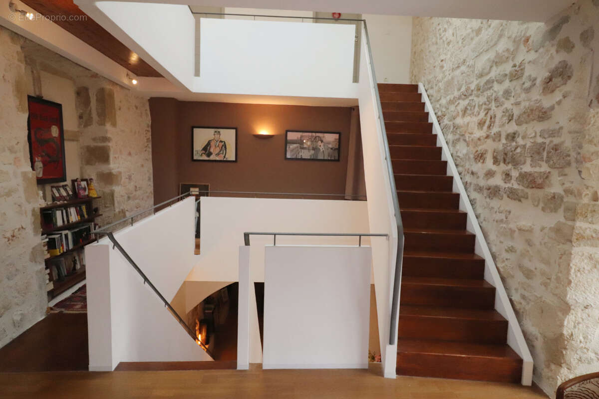 Maison à LA CALMETTE