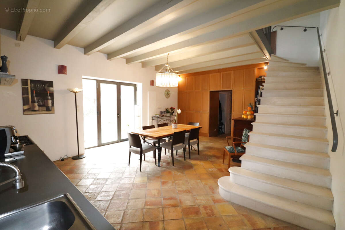 Maison à LA CALMETTE