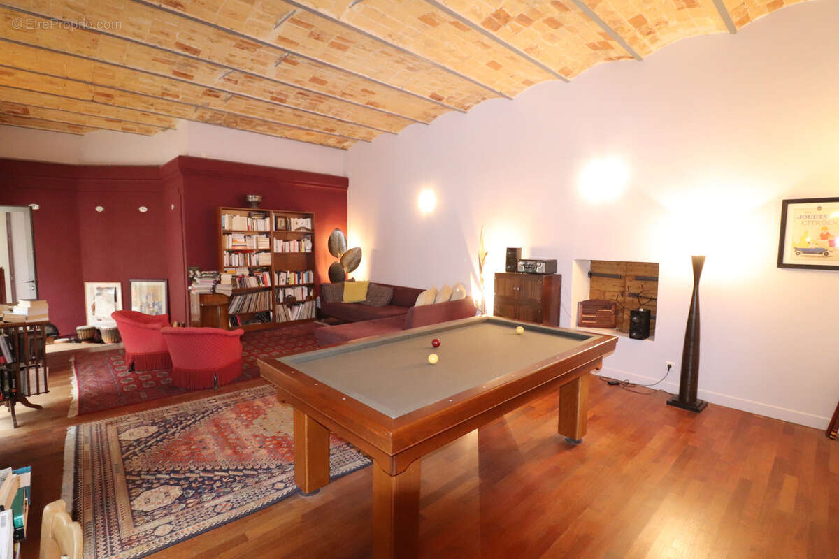 Maison à LA CALMETTE