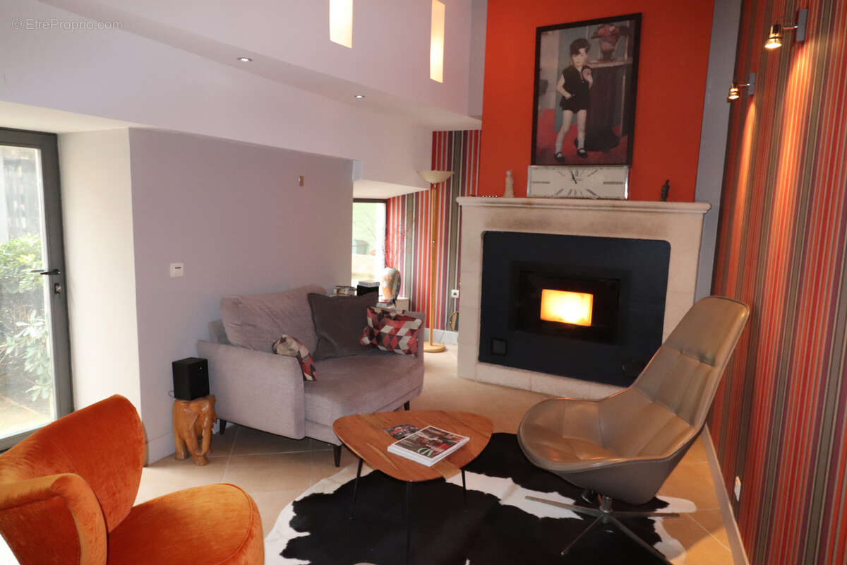 Maison à LA CALMETTE