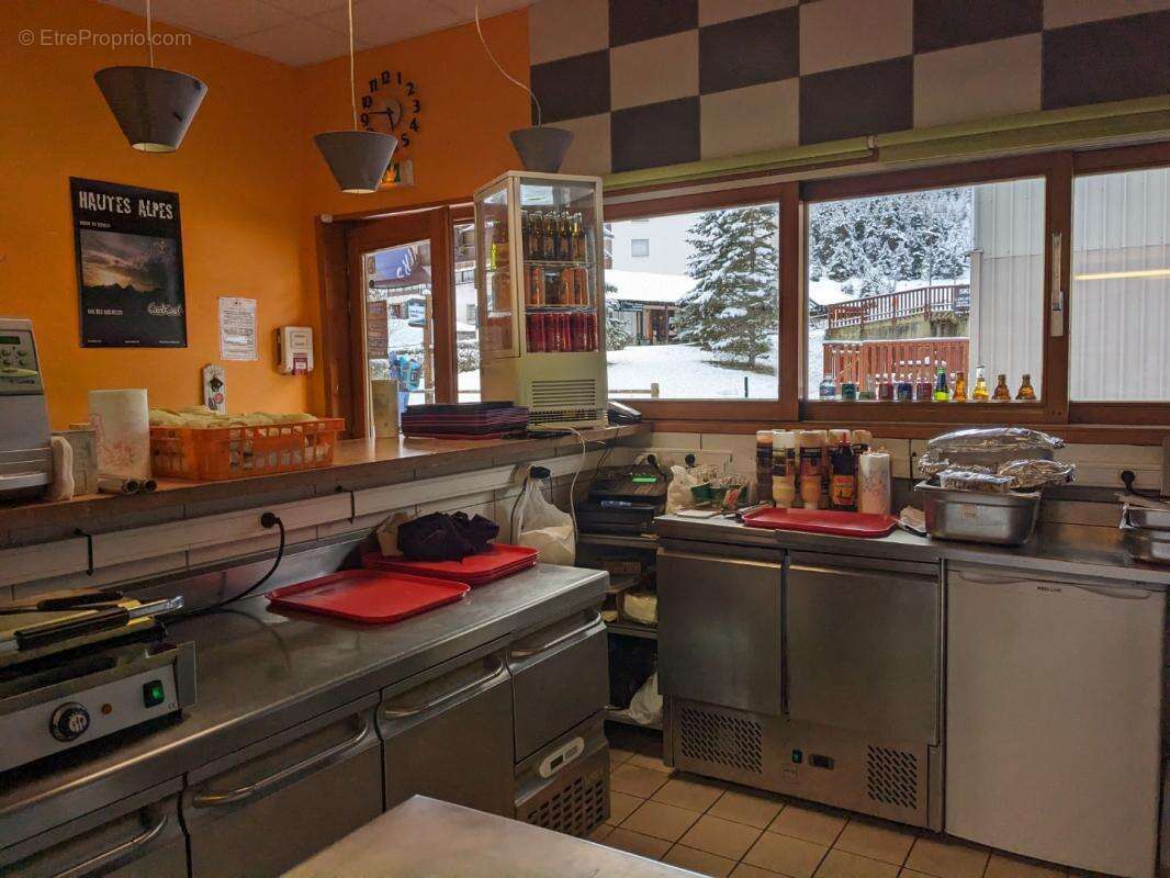 Commerce à SAINT-ETIENNE-EN-DEVOLUY