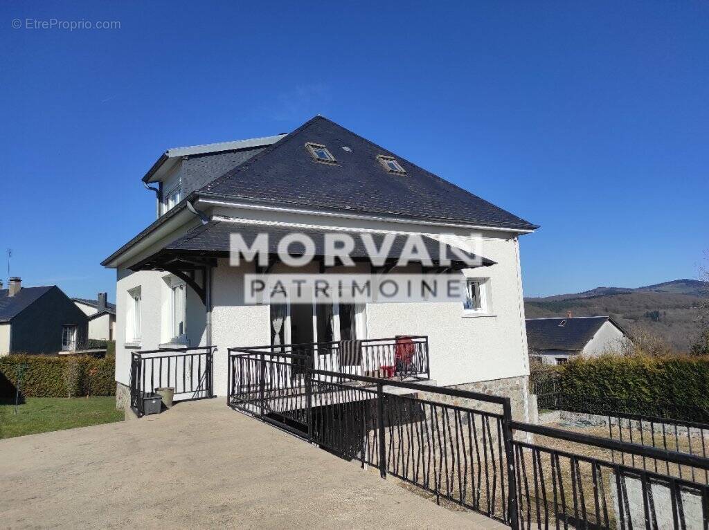 Maison à CHATEAU-CHINON(VILLE)