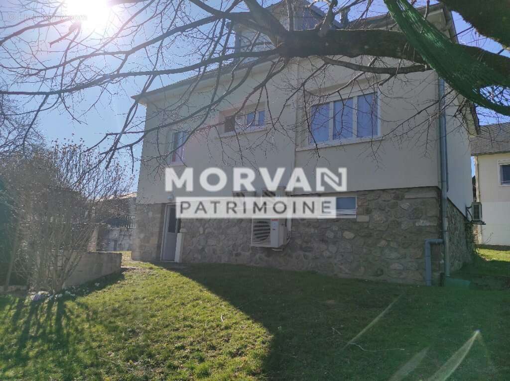 Maison à CHATEAU-CHINON(VILLE)