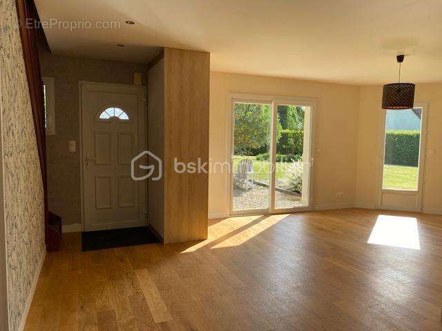 Maison à BOURG-ACHARD