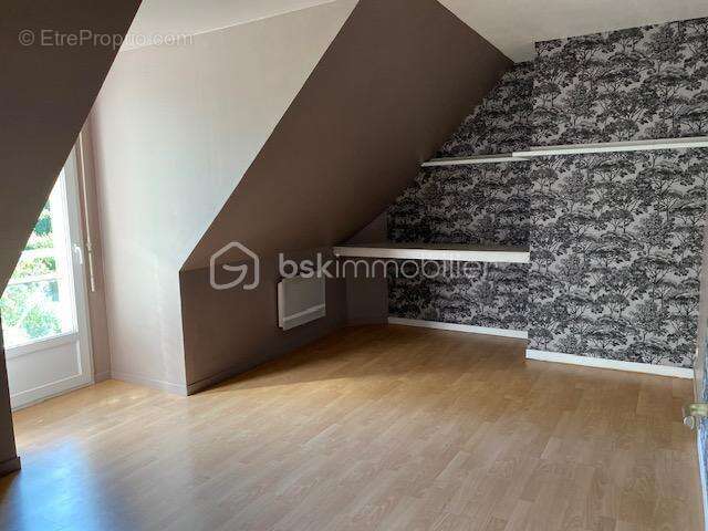 Maison à BOURG-ACHARD