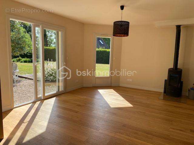 Maison à BOURG-ACHARD