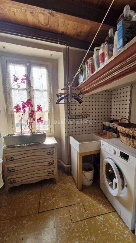 Maison à COUSTOUGES