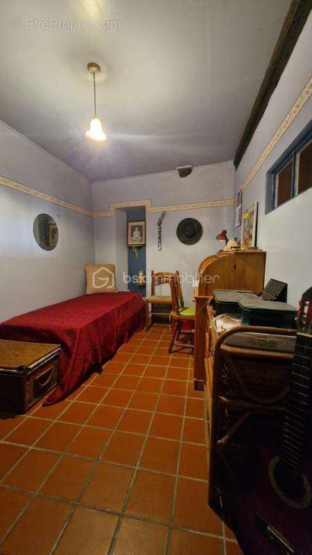 Maison à COUSTOUGES