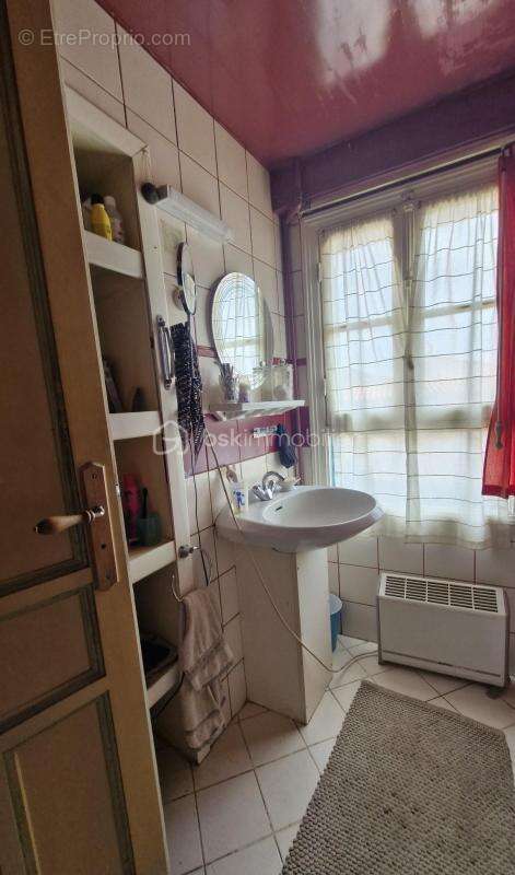 Maison à COUSTOUGES