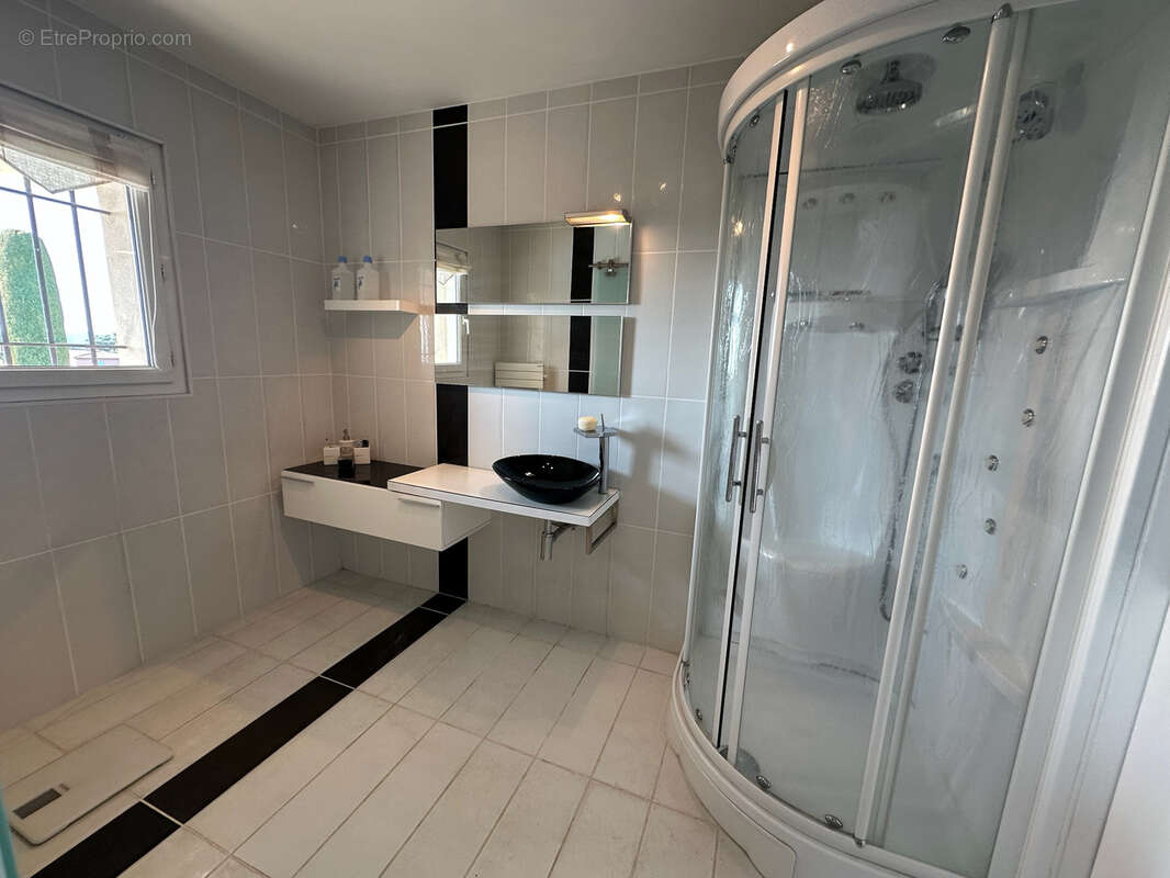 Maison à VILLENEUVE-LOUBET