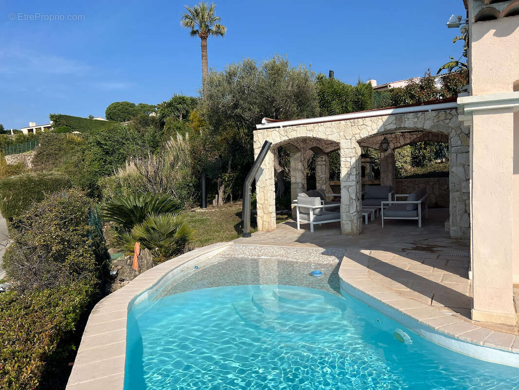 Maison à VILLENEUVE-LOUBET