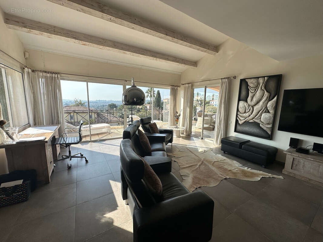 Maison à VILLENEUVE-LOUBET