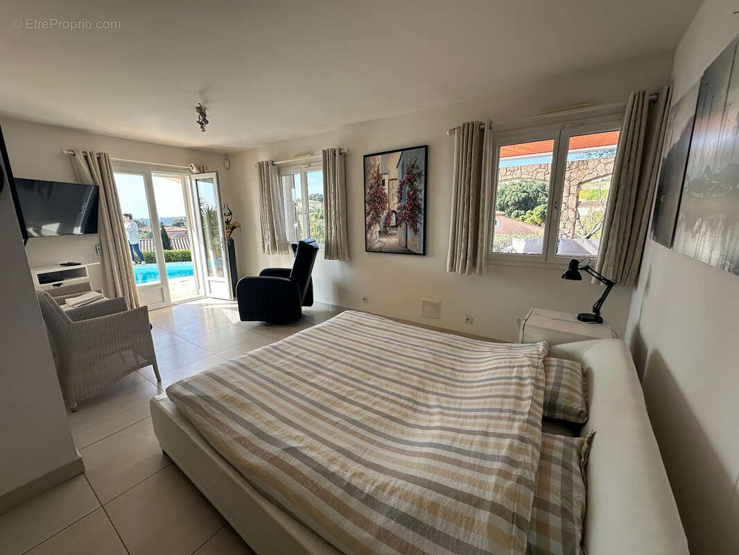 Maison à VILLENEUVE-LOUBET