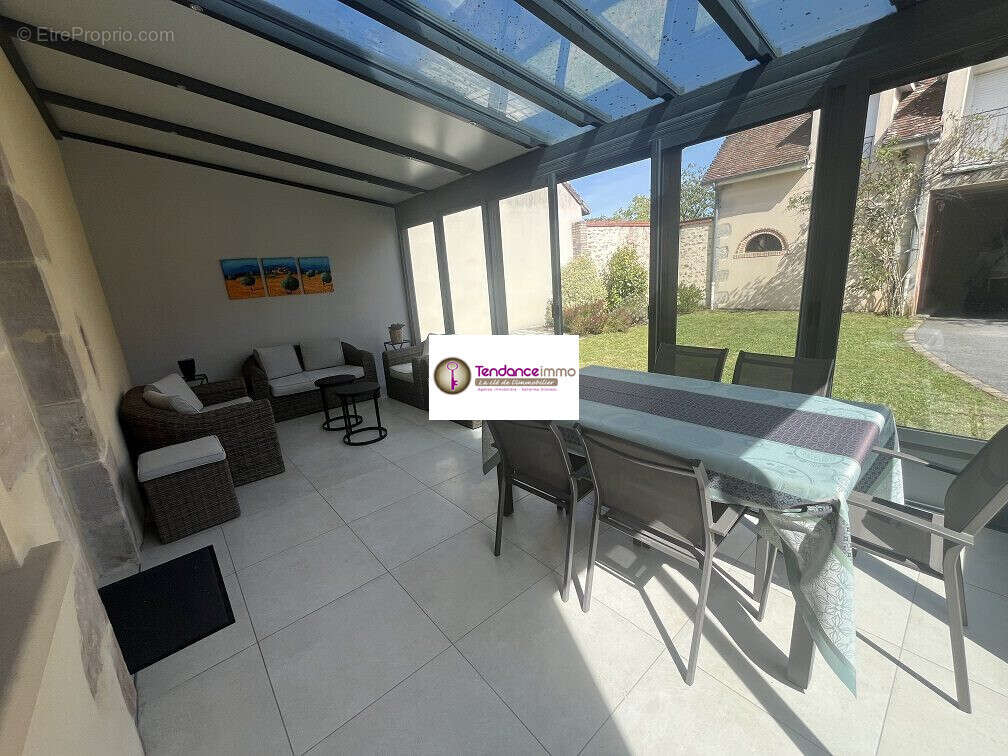 Maison à LE MELE-SUR-SARTHE