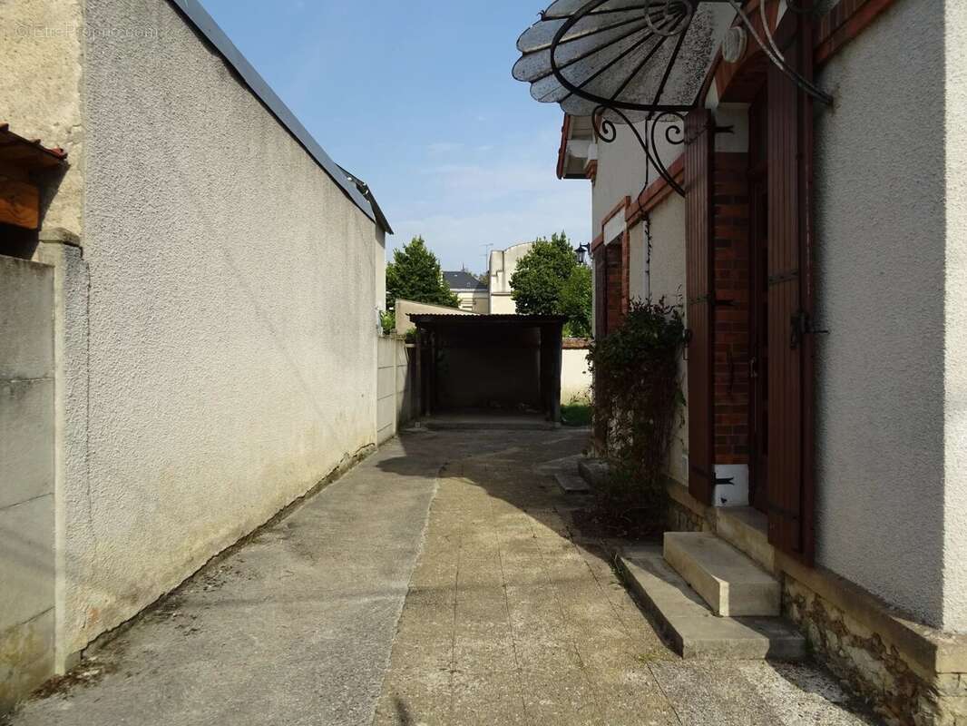 Maison à COSNE-COURS-SUR-LOIRE