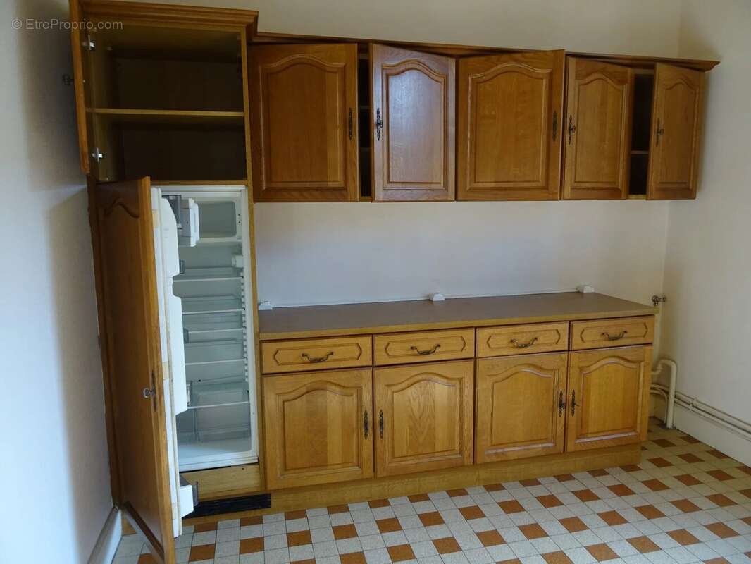 Maison à COSNE-COURS-SUR-LOIRE